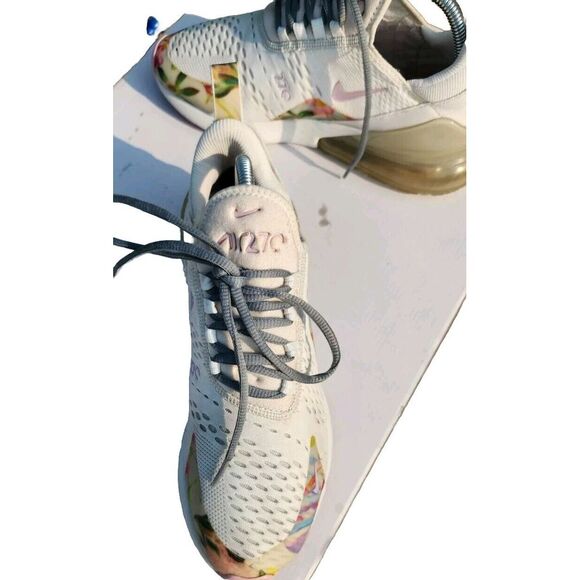 Nike Air Max 270 Multicolor Athletic Shoes - Picture 2 of 10